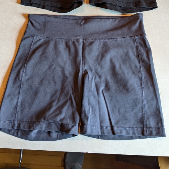 Athleta Biker shorts - Picture 3 of 4